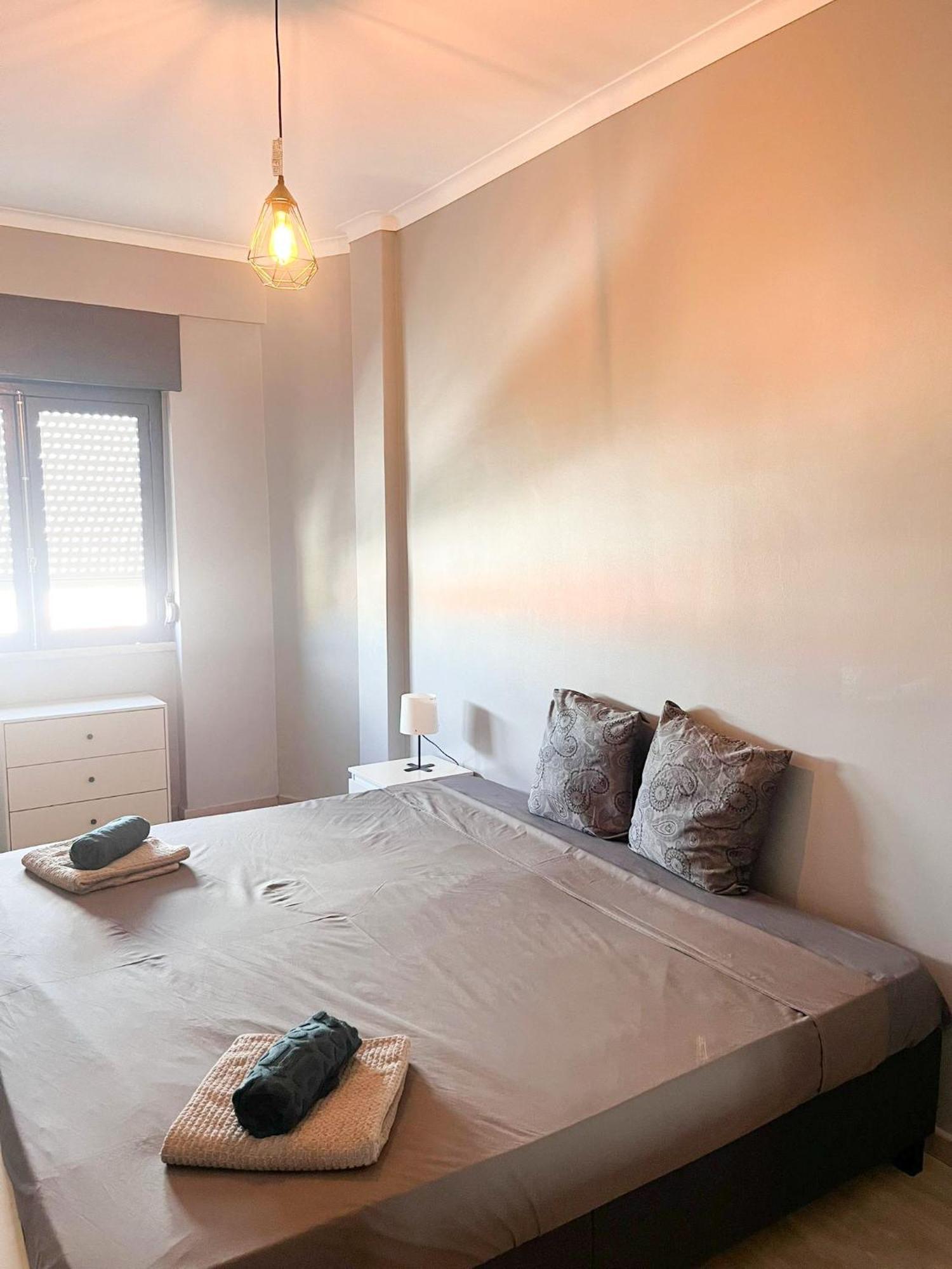 Luna Apartment Corroios Luaran gambar